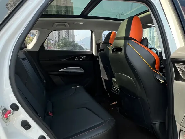 Changan Z6 — Фото автомобиля 19