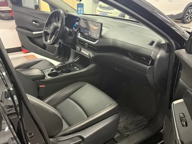 Nissan Sylphy — Фото автомобиля 7