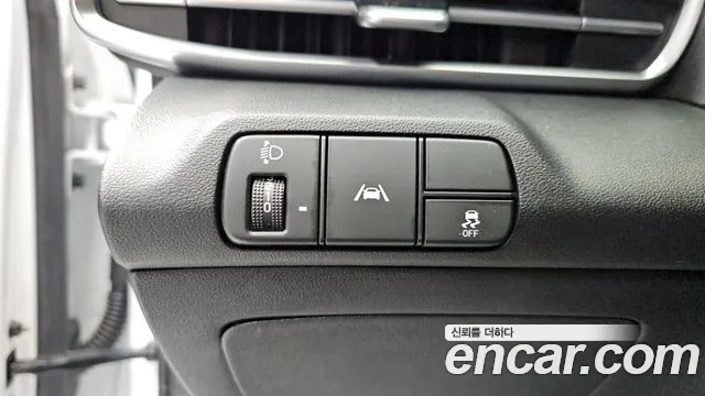 Hyundai AVANTE Avante (CN7) — Фото автомобиля 15
