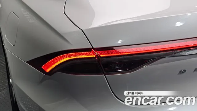 Hyundai Grandeur New — Фото автомобиля 8