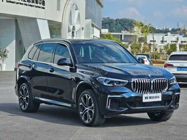 BMW X5 — Фото автомобиля 3