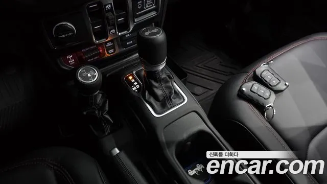 Jeep Wrangler JL — Фото автомобиля 12