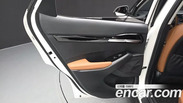 Kia Seltos New — Фото автомобиля 14