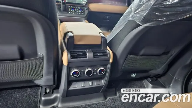 Land Rover Defender L663 — Фото автомобиля 17