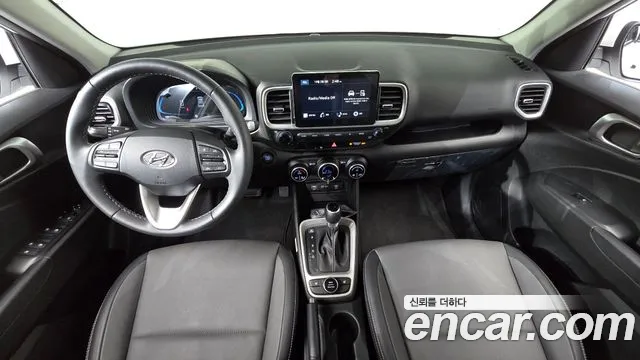 Hyundai Venue — Фото автомобиля 10