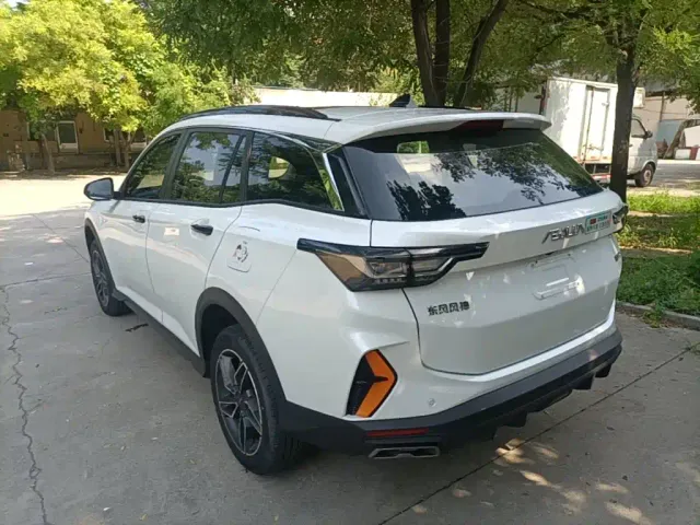Dongfeng Yixuan GS — Фото автомобиля 4