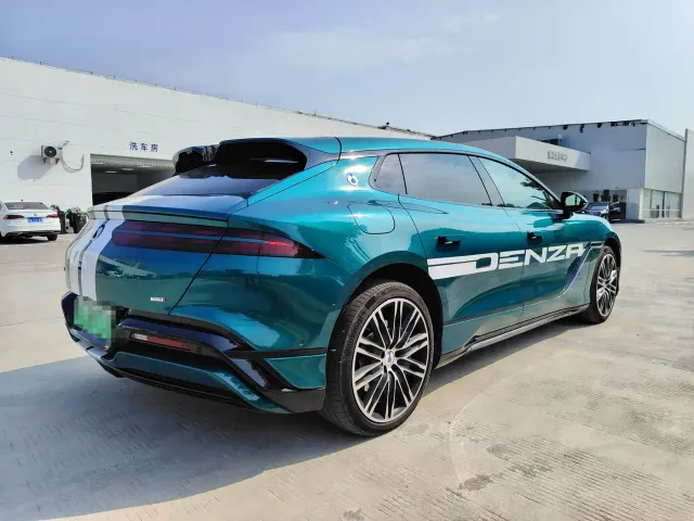 Denza Z9GT — Фото автомобиля 3