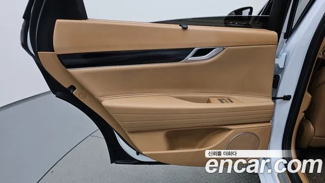 Genesis G80 Бензин 2.5 турбо 2WD — Фото автомобиля 6