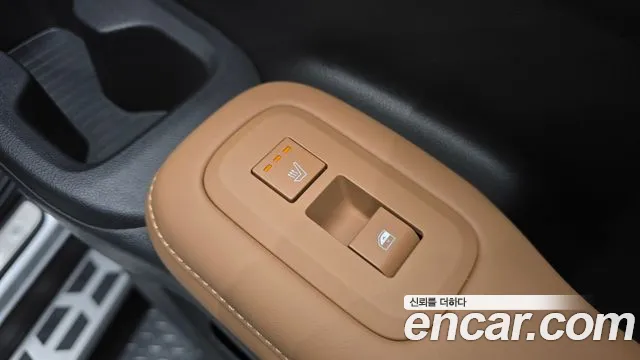 Hyundai Santa Fe MX5 — Фото автомобиля 28