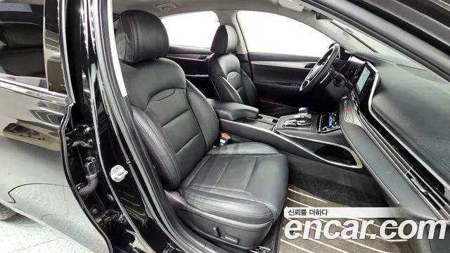 Hyundai Grandeur Новый Grandeur IG — Фото автомобиля 10