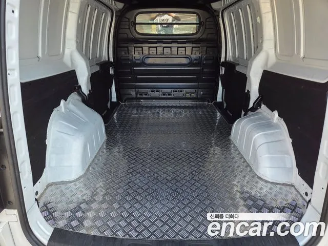 Hyundai Staria — Фото автомобиля 17