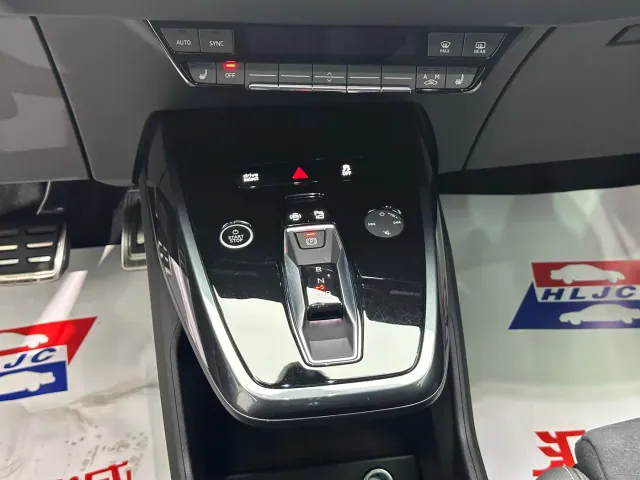Audi Q5 e-tron — Фото автомобиля 14