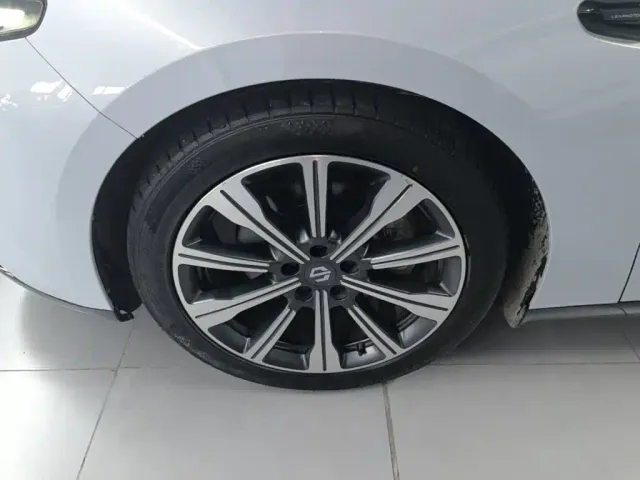 Leapmotor Leapmotor C01 2023 525 Comfort Edition — Фото автомобиля 22