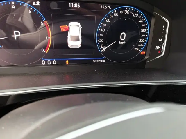 Volkswagen Passat — Фото автомобиля 4