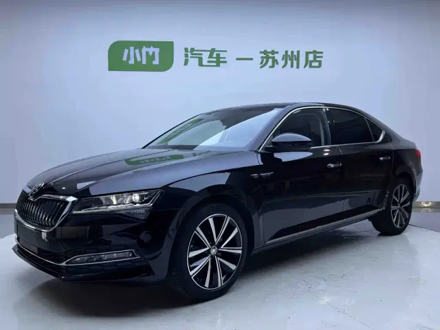 Фотография автомобиля — Skoda Superb