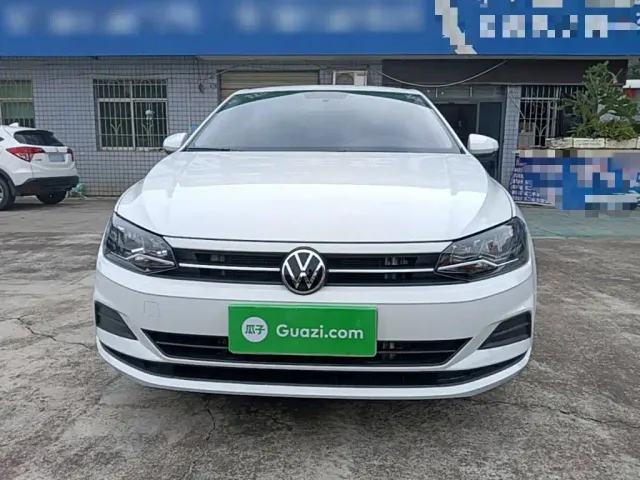 Volkswagen Polo — Фото автомобиля 2