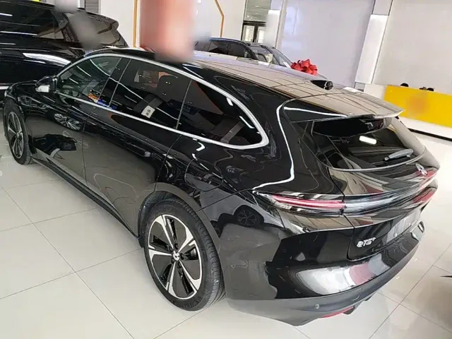 Nio ET5 Touring — Фото автомобиля 4