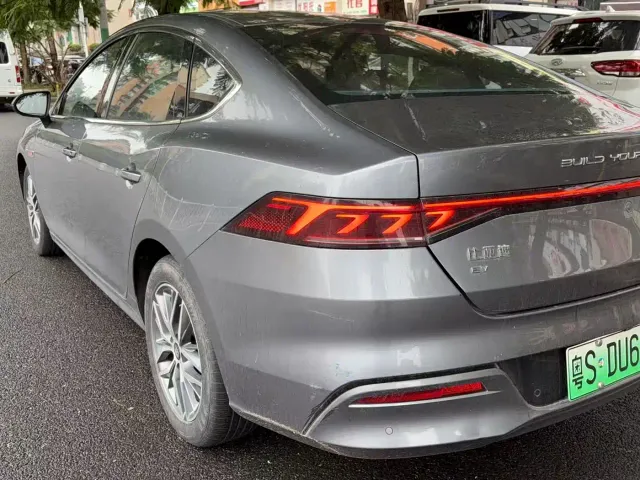 BYD Qin PLUS — Фото автомобиля 8