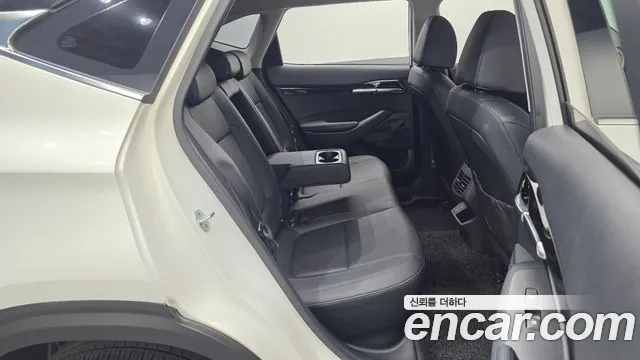 Kia Seltos New — Фото автомобиля 18