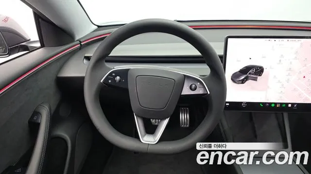 Tesla Model 3 — Фото автомобиля 18