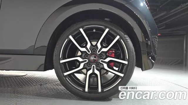 MINI Cooper 4th Gen — Фото автомобиля 6