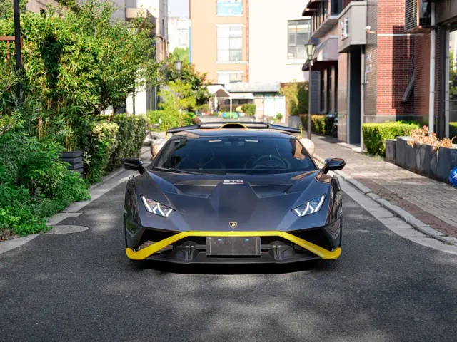 Lamborghini Huracan — Фото автомобиля 2