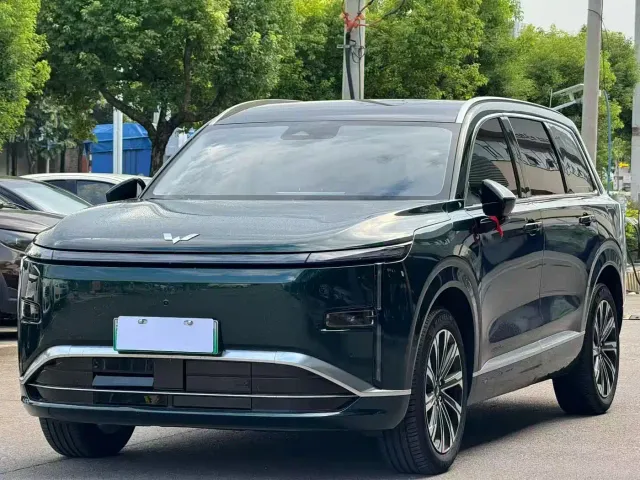 Фотография автомобиля — Wuling Starlight L