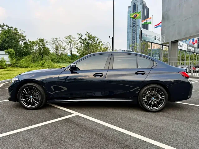 BMW 3 Series — Фото автомобиля 13