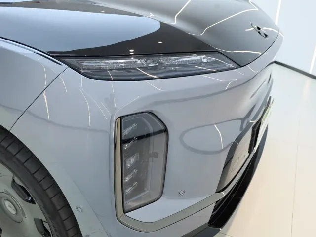 Nio ES9 — Фото автомобиля 29