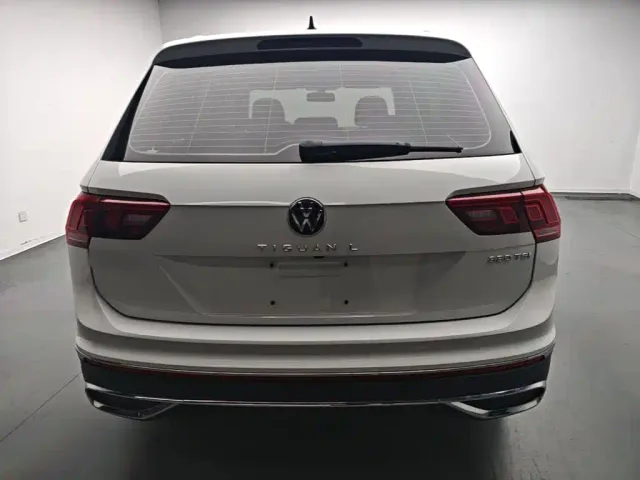 Volkswagen Tiguan L — Фото автомобиля 5