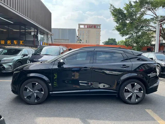 Nissan Ariya — Фото автомобиля 3
