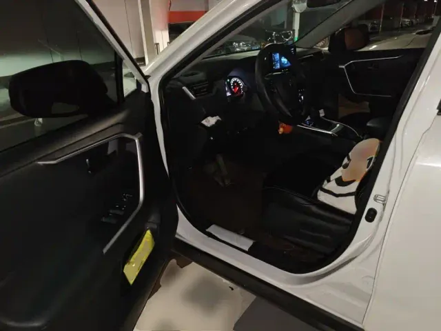 Toyota Wildlander — Фото автомобиля 17