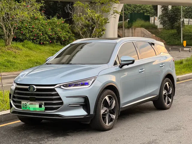Фотография автомобиля — BYD Tang