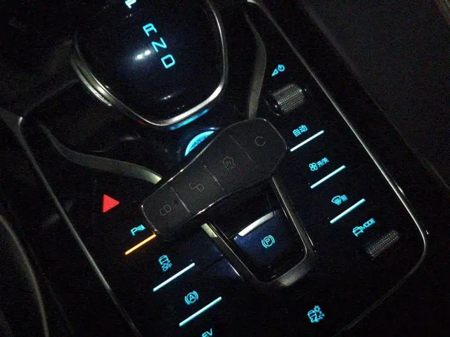 BYD Qin PLUS — Фото автомобиля 9