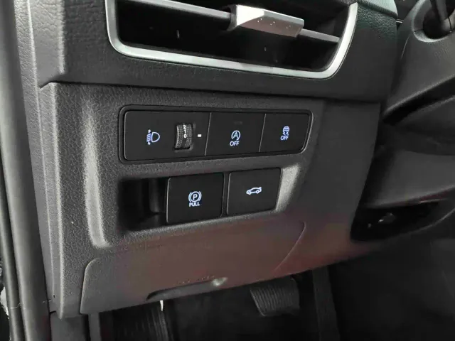 Hyundai Sonata — Фото автомобиля 12