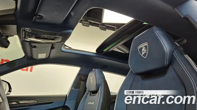 Lamborghini Urus — Фото автомобиля 12