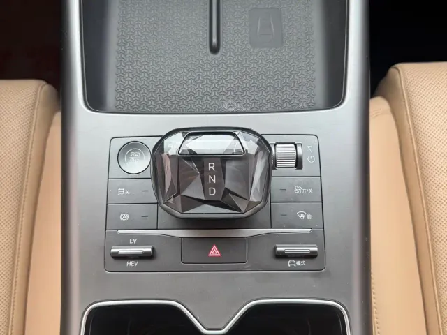 BYD Song Pro — Фото автомобиля 22