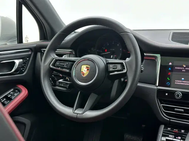 Porsche Macan — Фото автомобиля 20