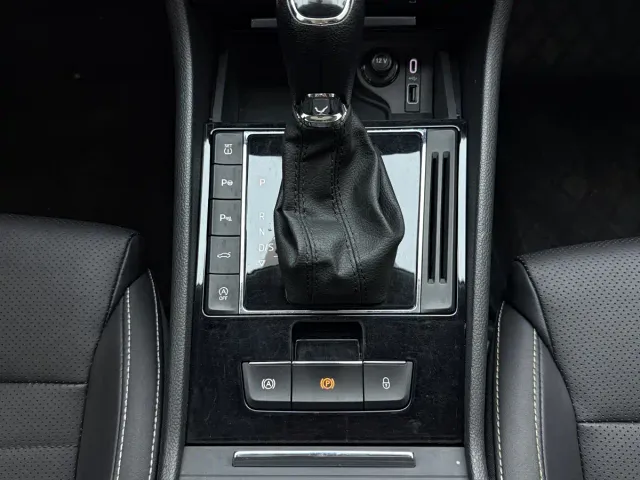 Skoda Superb — Фото автомобиля 11