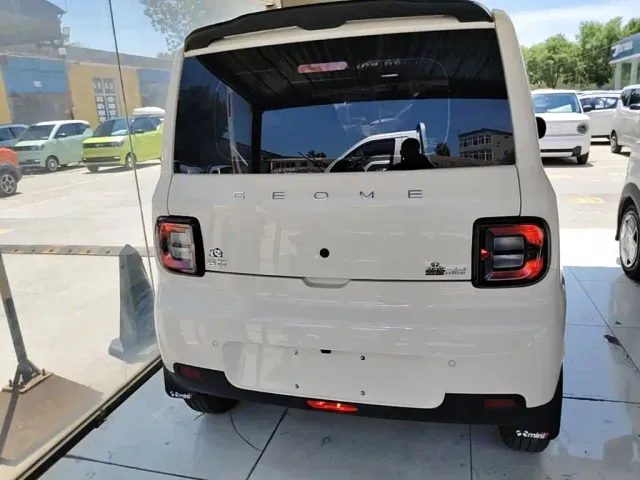 Geely Panda — Фото автомобиля 5