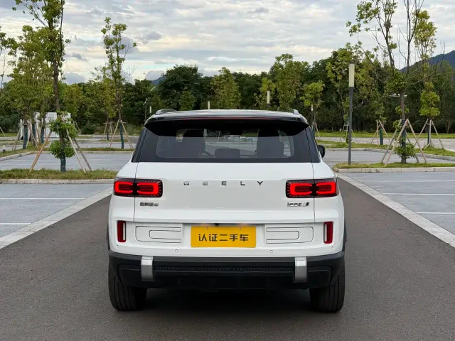 Geely ICON — Фото автомобиля 17