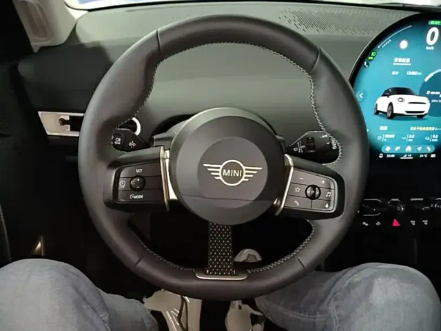 MINI Cooper — Фото автомобиля 10