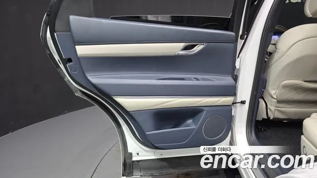 Genesis GV80 — Фото автомобиля 14
