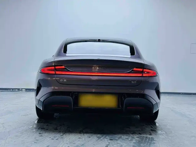 Xiaomi SU7 — Фото автомобиля 5