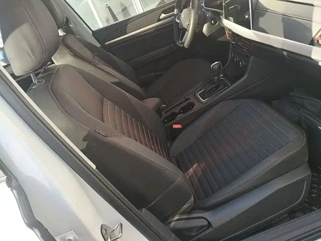 Volkswagen Lavida — Фото автомобиля 24