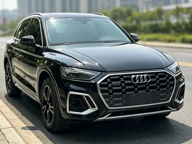 Audi Q5L — Фото автомобиля 3