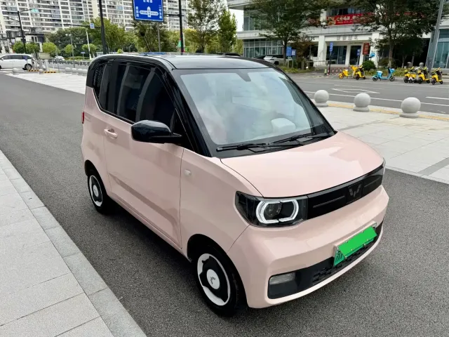 Wuling Hongguang Mini EV — Фото автомобиля 6