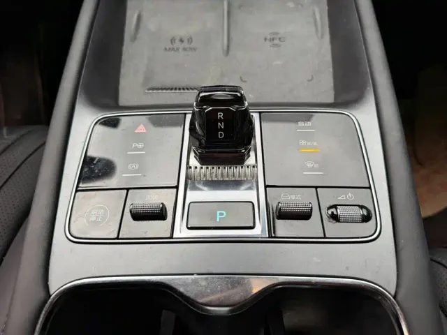 BYD Sealion 07 EV — Фото автомобиля 9