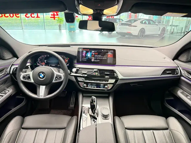 BMW 6 Series Gran Turismo — Фото автомобиля 9