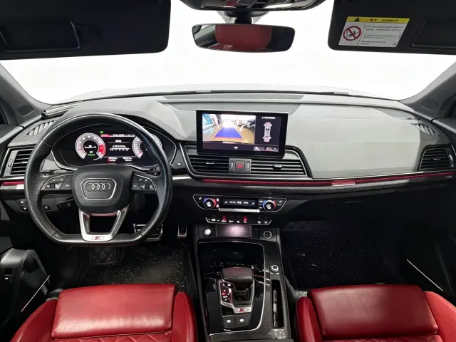 Audi SQ5 — Фото автомобиля 7